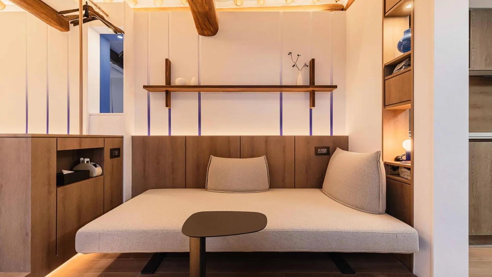 Hanok Stay Blue Dot Seoul 0*,  South Korea