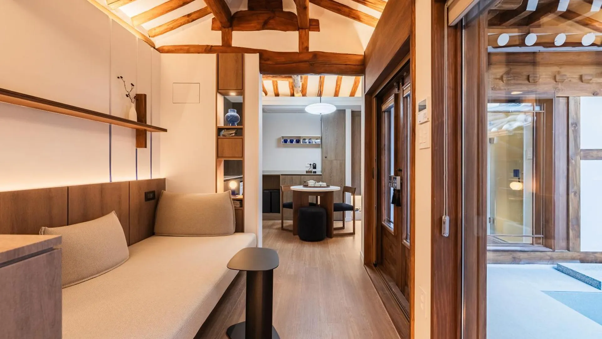 Hanok Stay Blue Dot Seoul